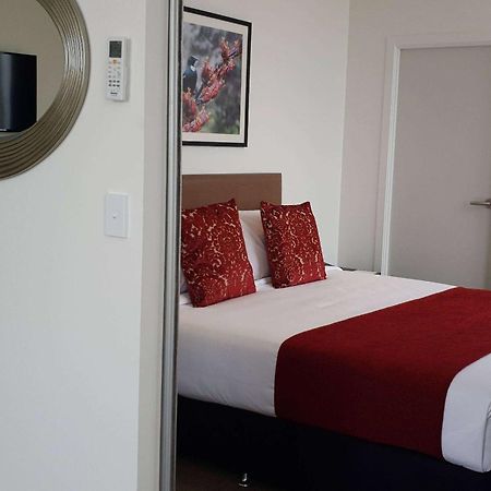 Ramada Suites By Wyndham Auckland Manukau Pacfic Centre Extérieur photo