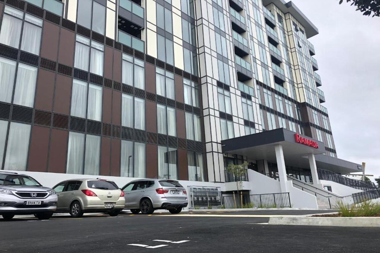 Ramada Suites By Wyndham Auckland Manukau Pacfic Centre Extérieur photo