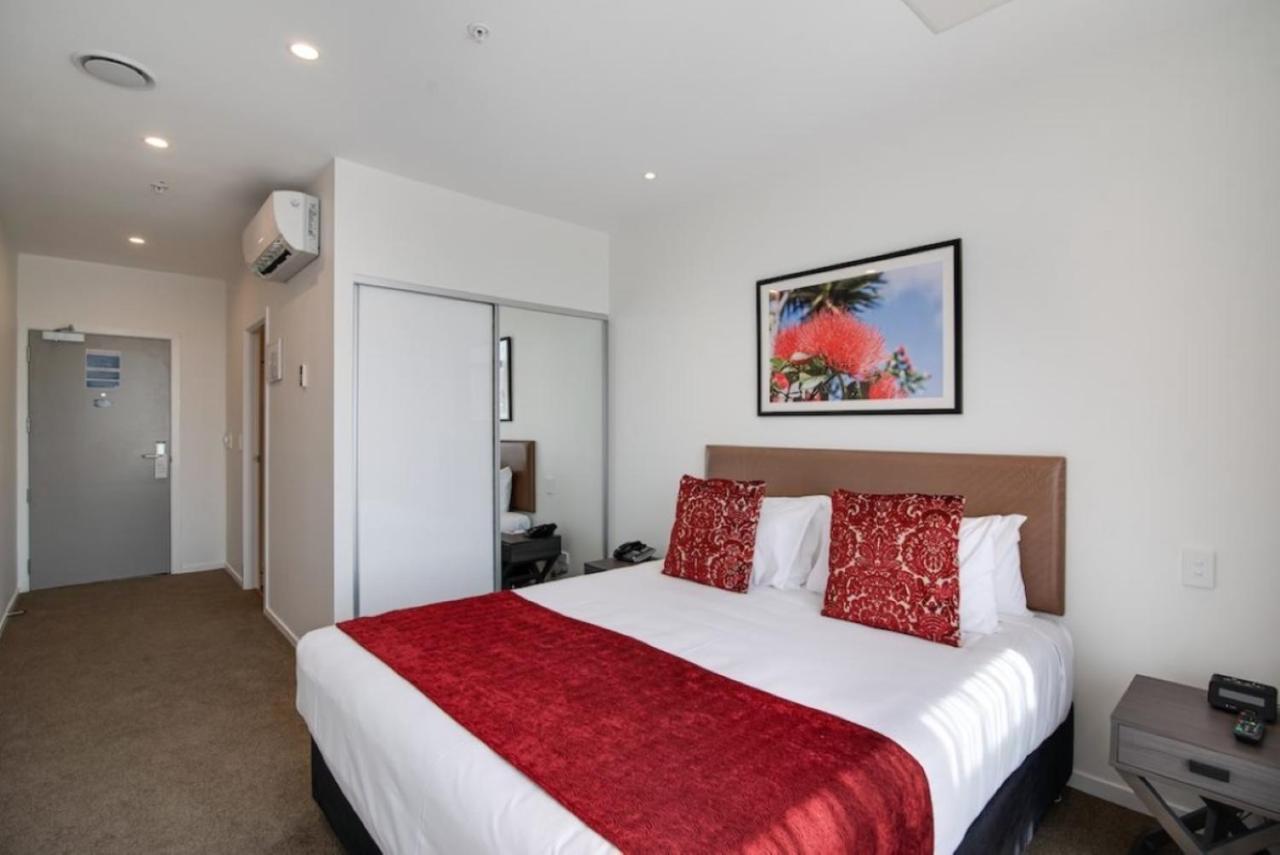 Ramada Suites By Wyndham Auckland Manukau Pacfic Centre Extérieur photo