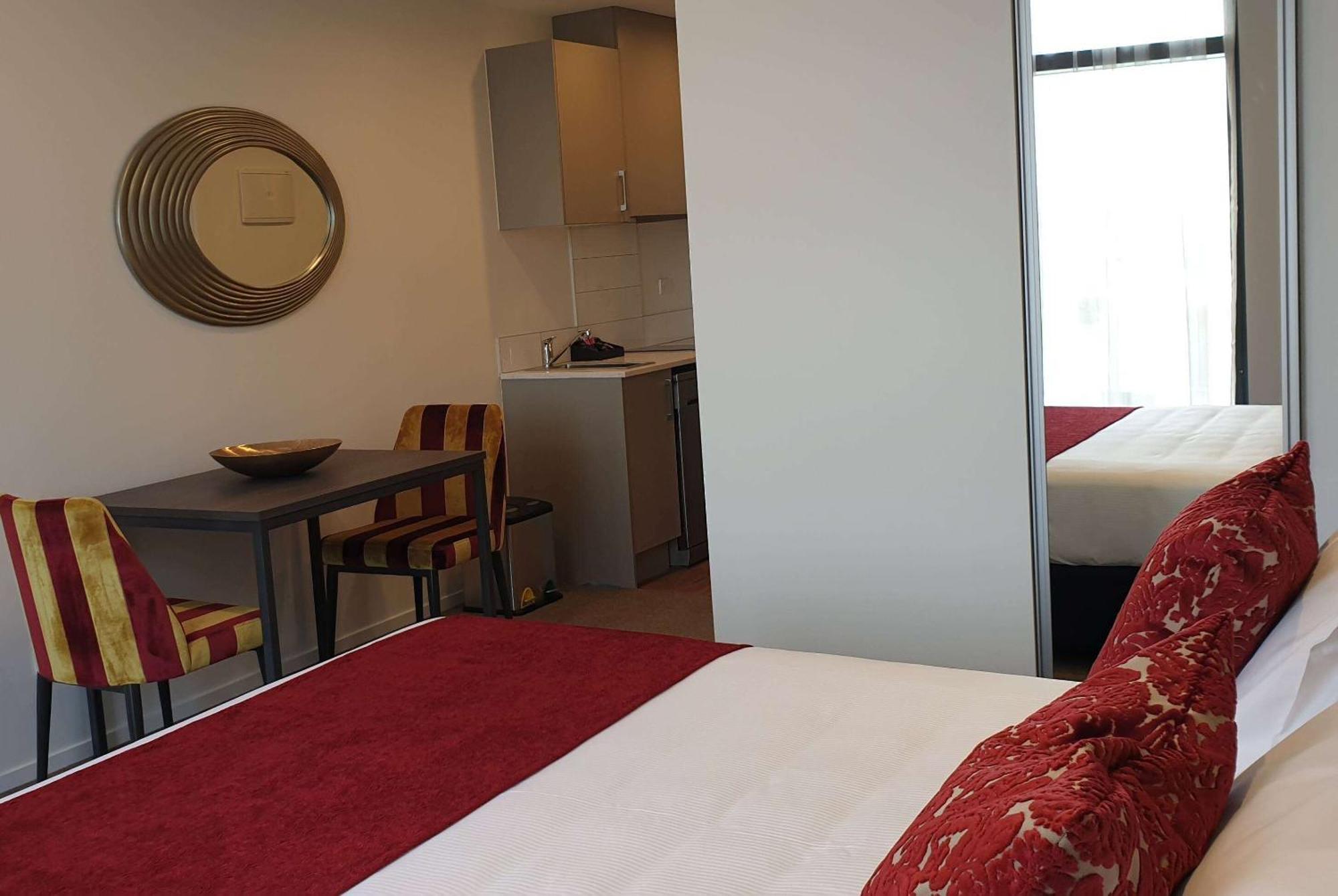Ramada Suites By Wyndham Auckland Manukau Pacfic Centre Extérieur photo