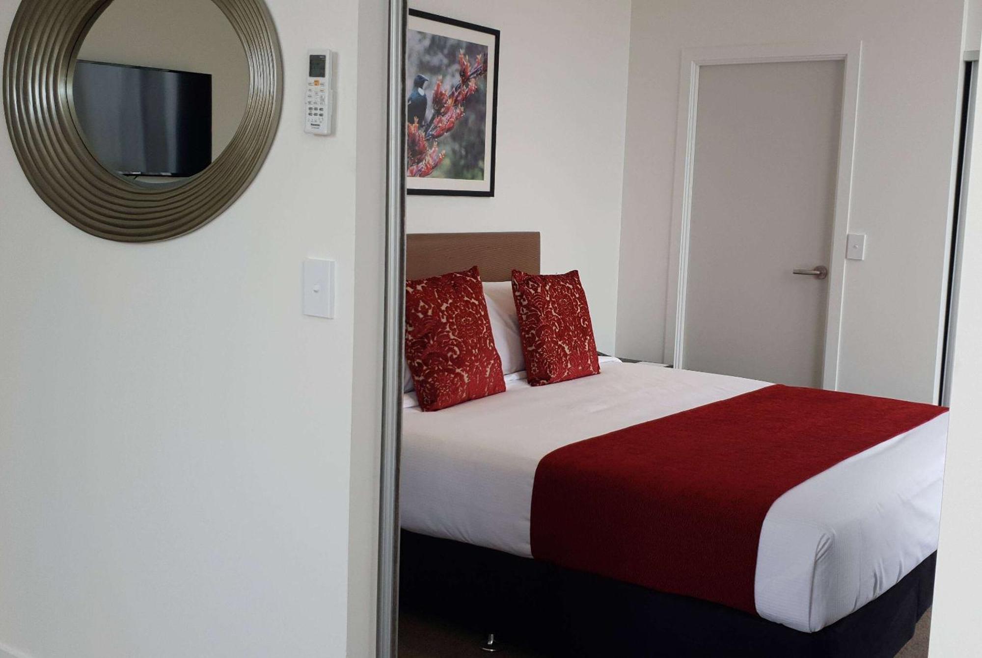 Ramada Suites By Wyndham Auckland Manukau Pacfic Centre Extérieur photo
